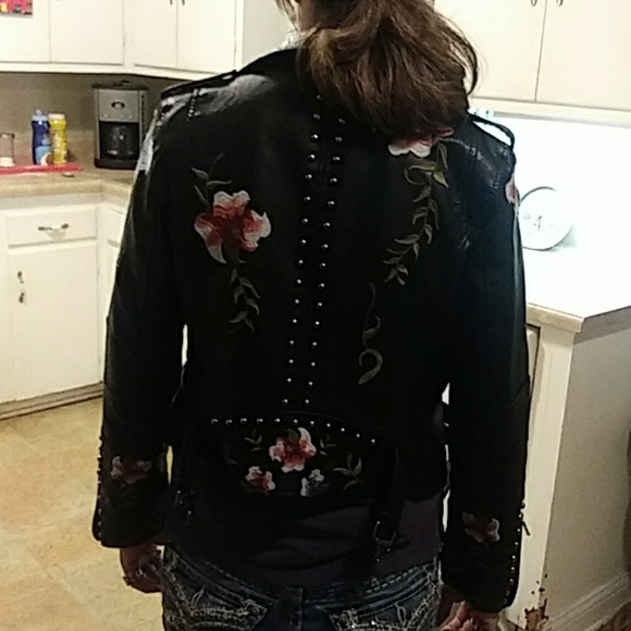 Jacket - Picture 8 of 8